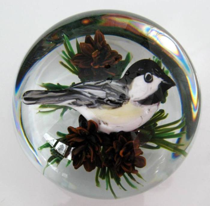 Farfalla Paperweight Ayotte Rick Chicadee on Branch of Pine Tree RA 1041