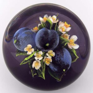 Farfalla Paperweight Ayotte Rick Prachtvolle Pflaumen RA 1043