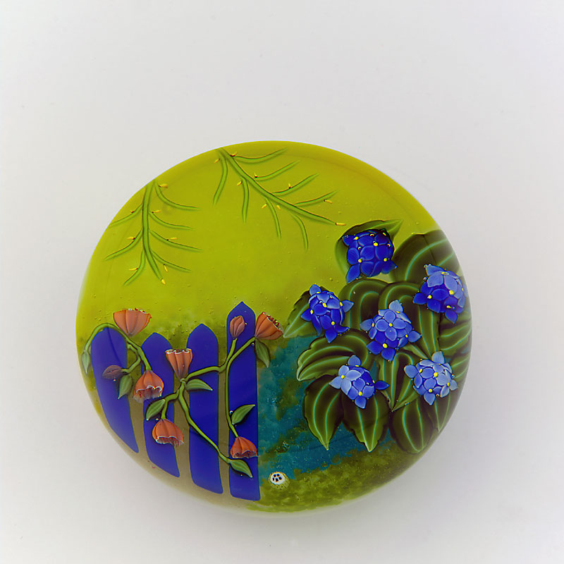 Farfalla Paperweight Baccarat Hortensiengarten in Paimpol BC 081