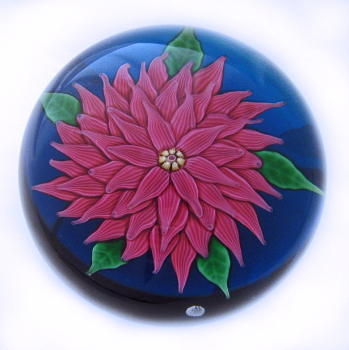 Farfalla Paperweight Baccarat Zyclamrote Dahlie BC 071