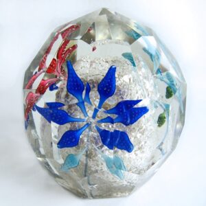 Farfalla Paperweight Blumentrio auf Silber BO 132