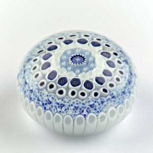 Farfalla Paperweight Brown Jim Millefiori weissblau JB 001