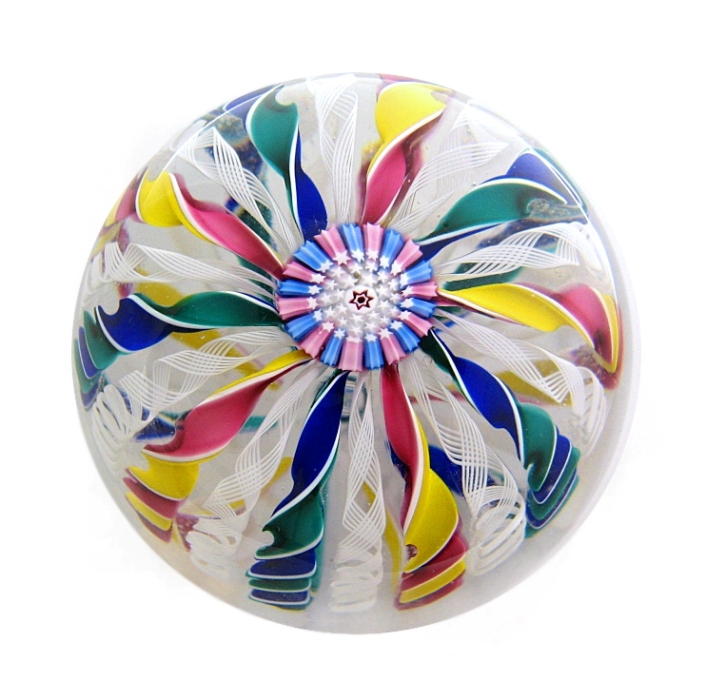 Farfalla Paperweight Deacons John Buntes Crown Weight JD 1311