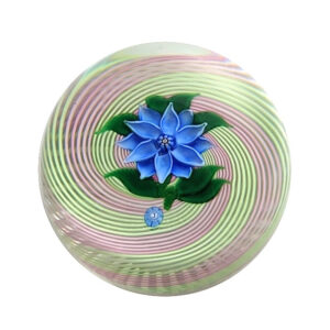 Farfalla Paperweight Deacons John Jay Glass Swirl mit Clematis Miniatur JD 79 4