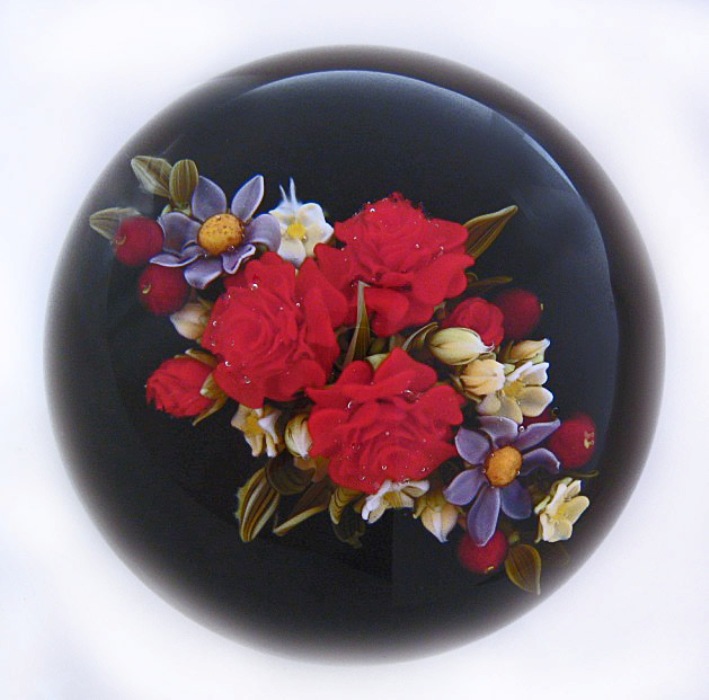 Farfalla Paperweight Graeber David Dunkelrote Rosen DG 007