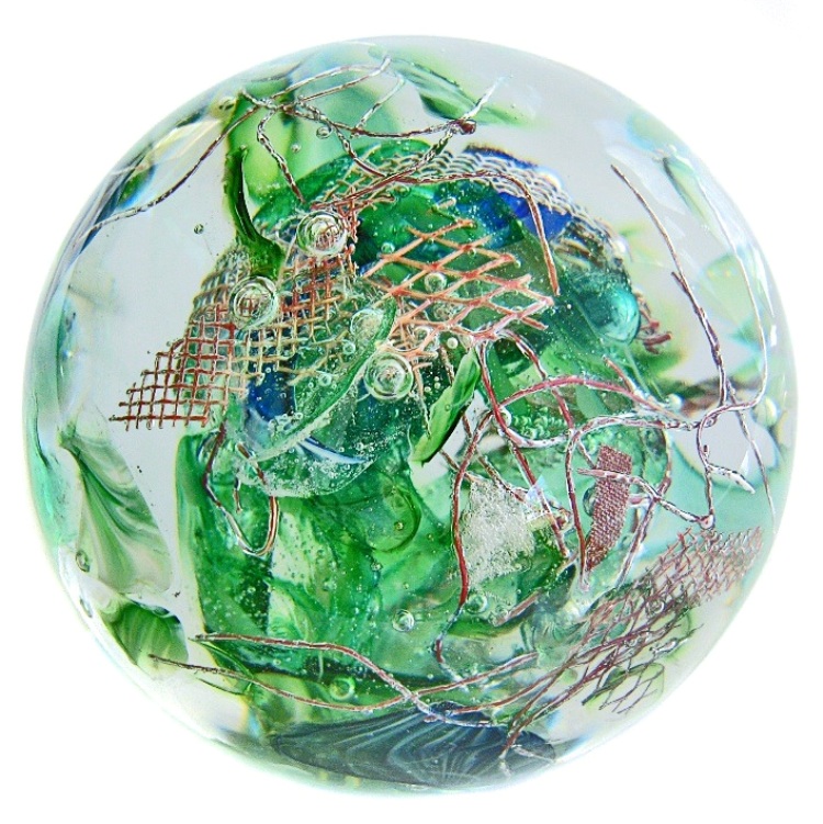 Farfalla Paperweight King Tami Greenery TK 121