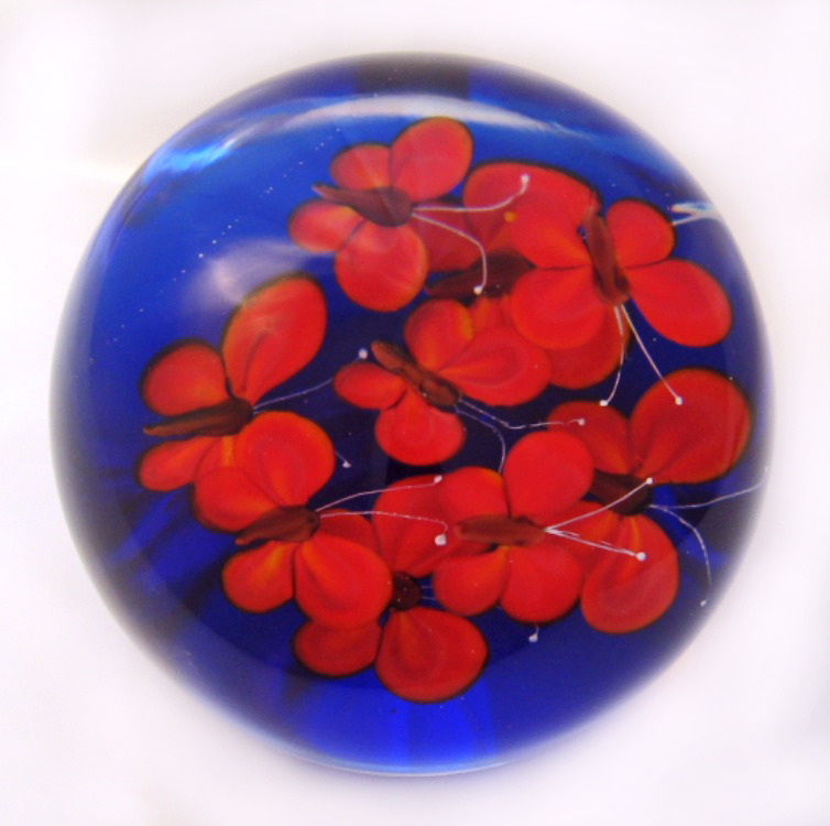 Farfalla Paperweight Lundberg Steven Der rote Schmetterlingsschwarm LS 206