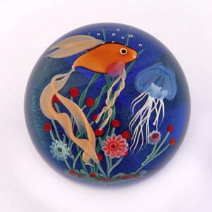 Farfalla Paperweight Lundberg Steven Kampffisch mit Qualle LS 113M