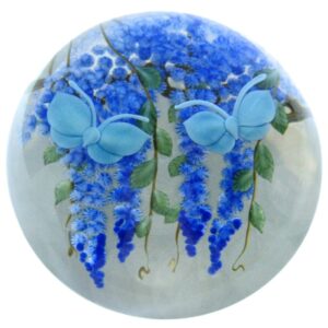 Farfalla Paperweight Lundberg Studios Blaue Glyzinie und Schmetterlinge LS 173B 3