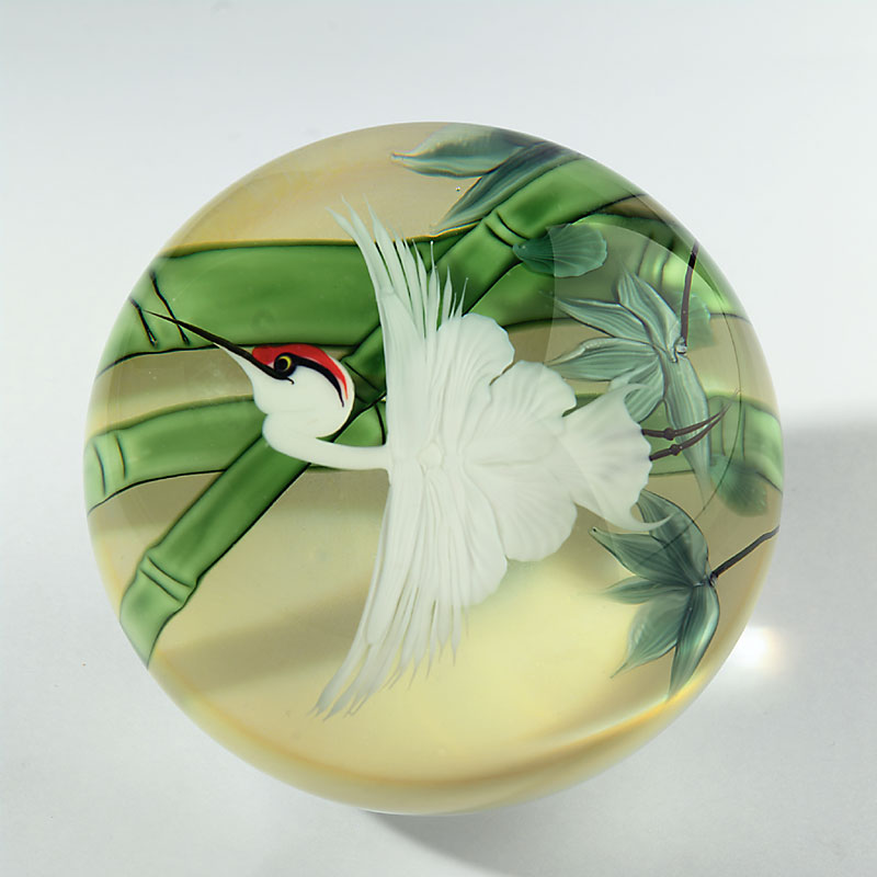 Farfalla Paperweight Lundberg Studios Silberreiher und Bambus LS 167B