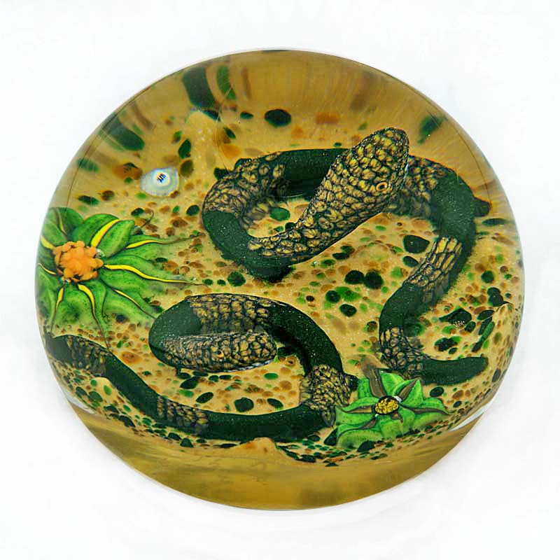 Farfalla Paperweight Manson William jun Zwei Schlangen im Sand WMJ 105