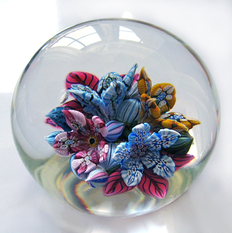 Farfalla Paperweight McDougall Peter 3D Millefiori 4Flower Bouquet PMcD 803