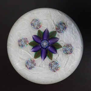 Farfalla Paperweight McDougall Peter Lila Blume auf Lace PMcD 709 10