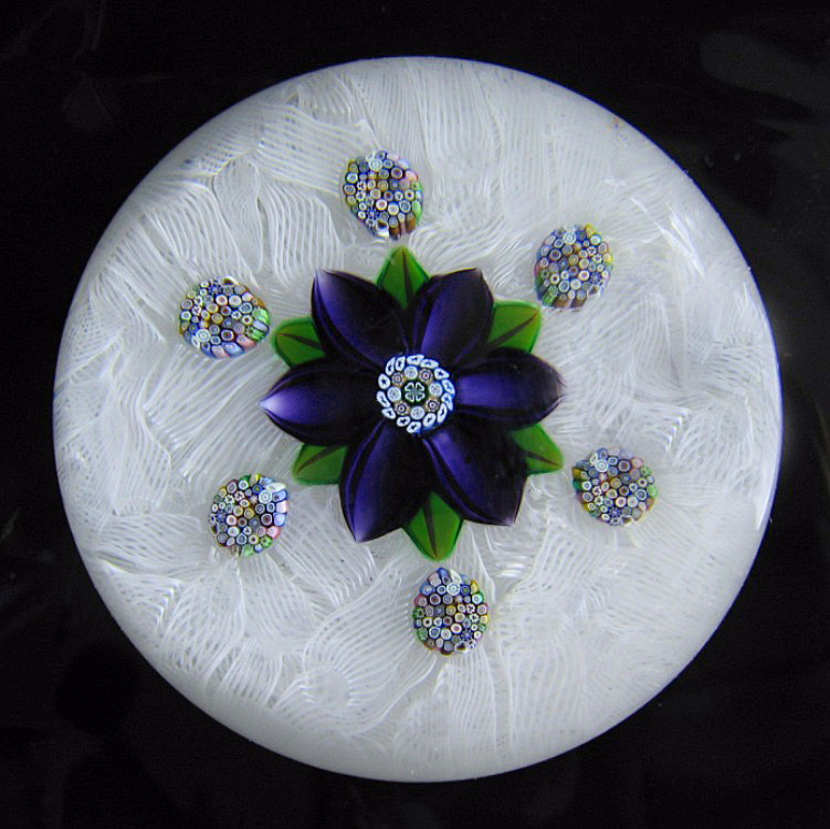 Farfalla Paperweight McDougall Peter Lila Blume auf Lace PMcD 709 2