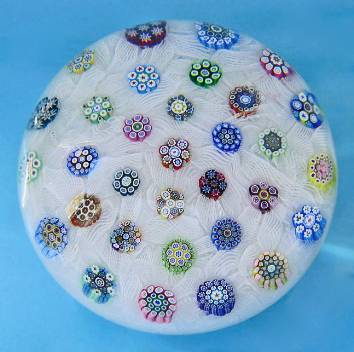 Farfalla Paperweight McDougall Peter Scattered Millefiori auf Lace PMcD 8 2008