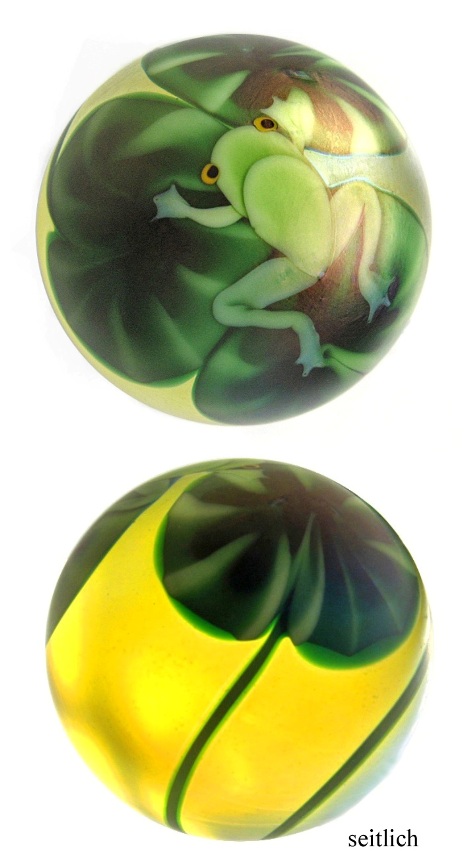 Farfalla Paperweight Orient Flume Frosch OF 100 81 2