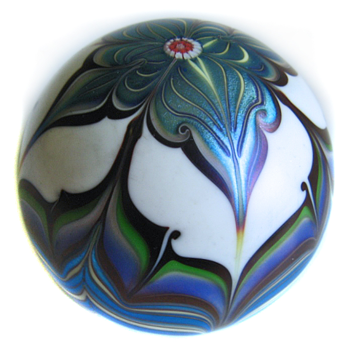 Farfalla Paperweight Orient Flume Geometric irisierend OF 100 18