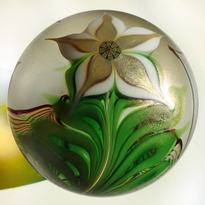 Farfalla Paperweight Orient Flume Goldstern gold irisierend OF 100 80