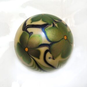 Farfalla Paperweight Orient Flume Iridescent Flowers OF 100 76
