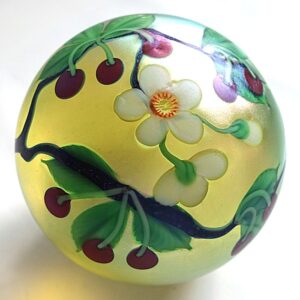 Farfalla Paperweight Orient Flume Kirschzweig OF 100 85