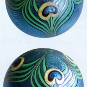Farfalla Paperweight Orient Flume Peacock Feather blau OF 100 79