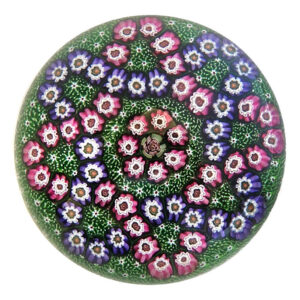 Farfalla Paperweight Parabelle Girlande auf Moosground PB 068