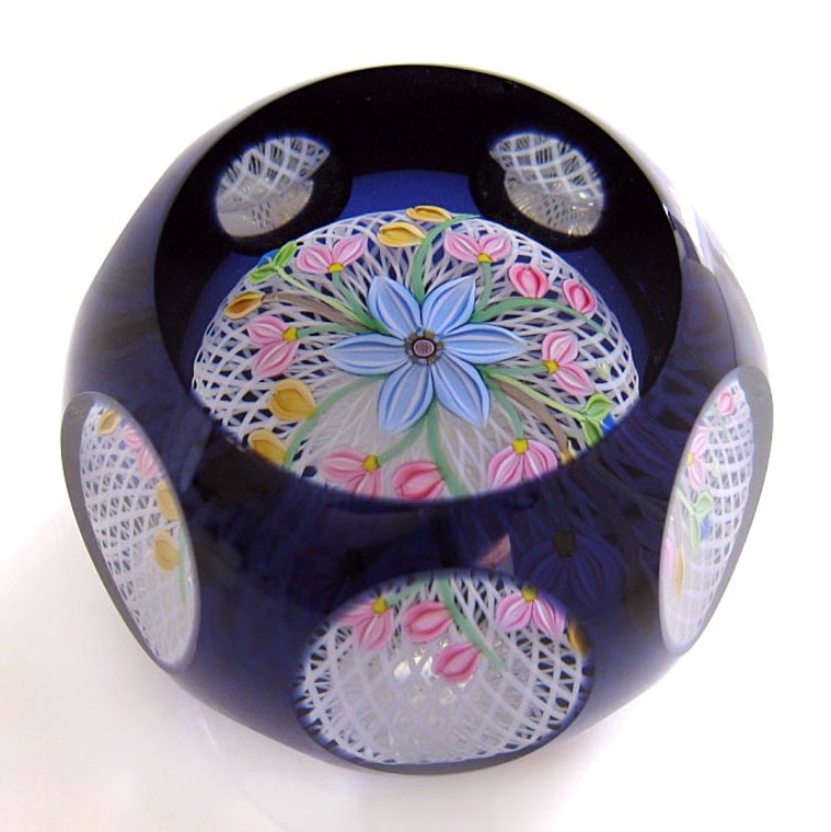 Farfalla Paperweight Perthshire Amethyst Overlay Blumenkissen PP 1992E