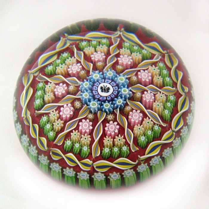 Farfalla Paperweight Perthshire Millefiori mit Schmetterlings Silhouette PP 109