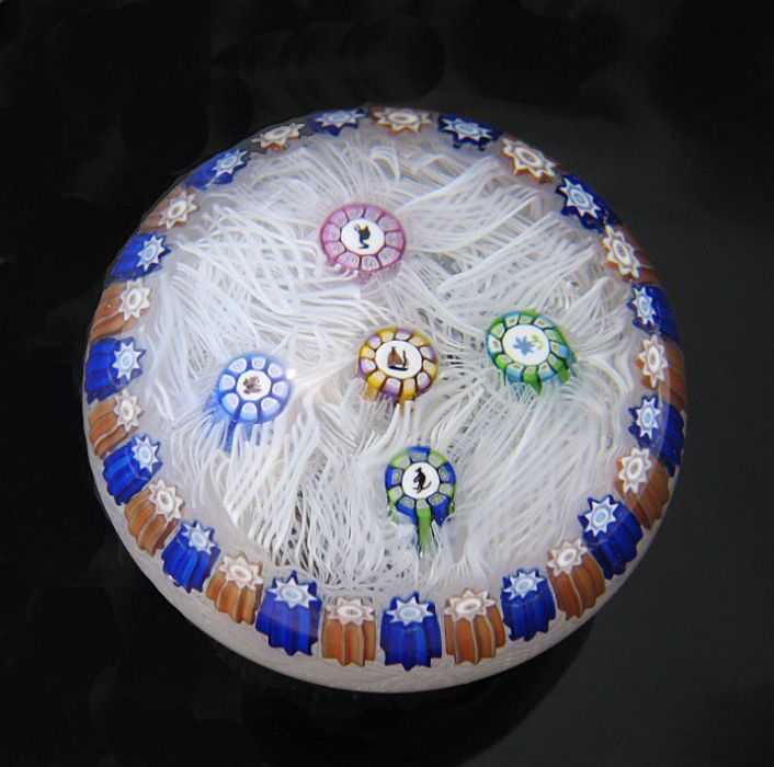 Farfalla Paperweight Perthshire Miniatur Spaced Millefiori PP 47M