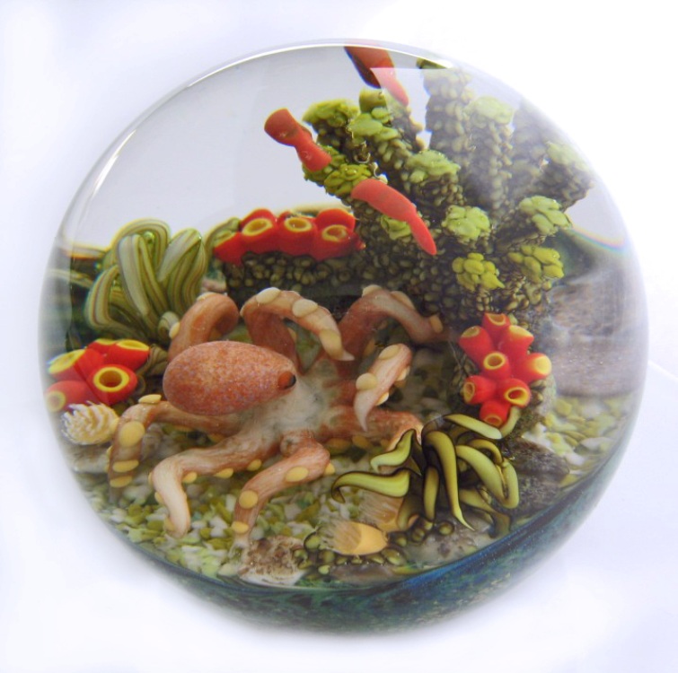 Farfalla Paperweight Richardson Cathy Touchstone Glass Octopus CR 121 3