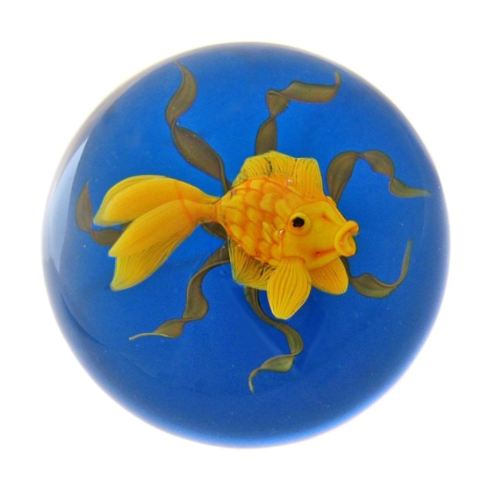 Farfalla Paperweight Rosenfeld Ken Goldfisch Miniatur KR 218