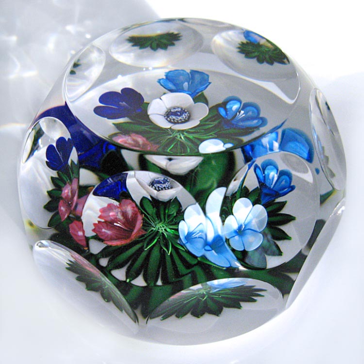 Farfalla Paperweight Saint Louis Fraicheur Upright Bouquet SL 603 2