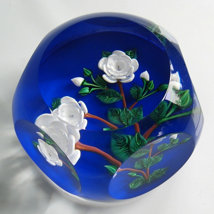 Farfalla Paperweight Saint Louis Weisse Rosen SL 300 1