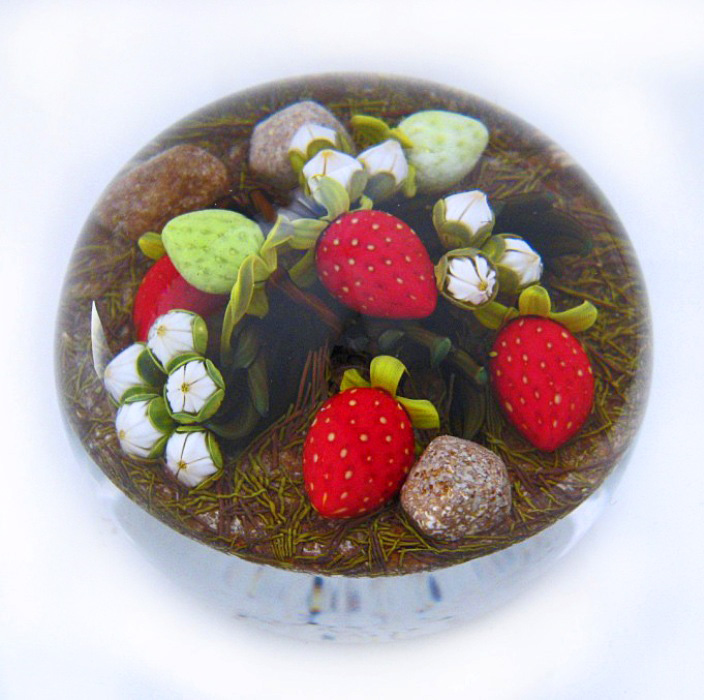 Farfalla Paperweight Smith Gordon Erdbeeren GS 288
