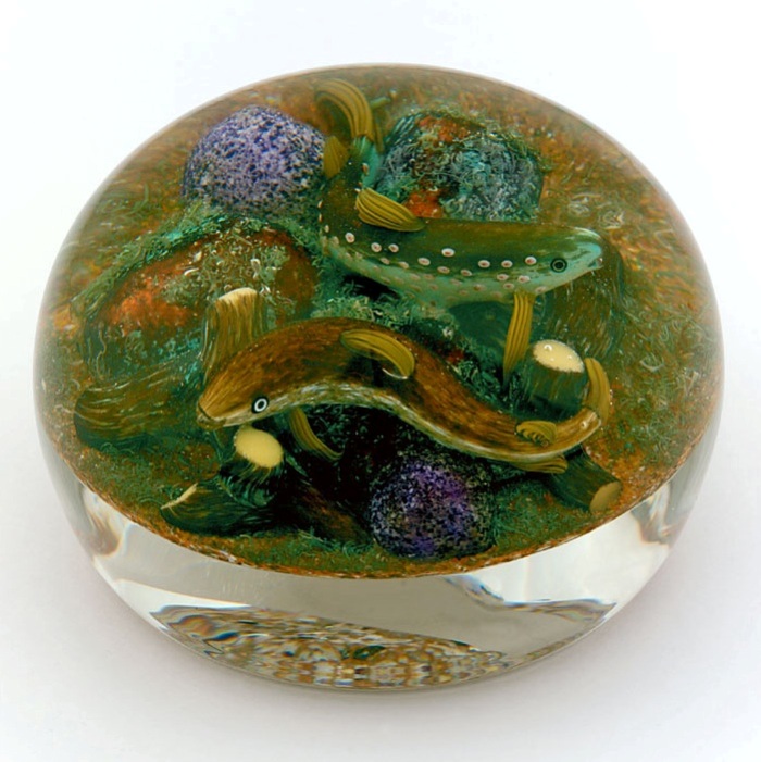 Farfalla Paperweight Smith Gordon Forellen im Gebirgsbach GS 274