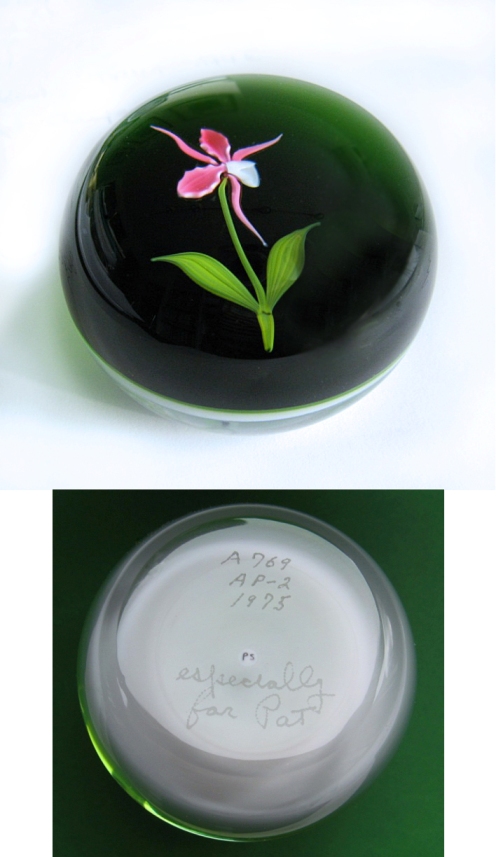 Farfalla Paperweight Stankard Paul Orchidee ein ganz spezieller Paperweight ST 271