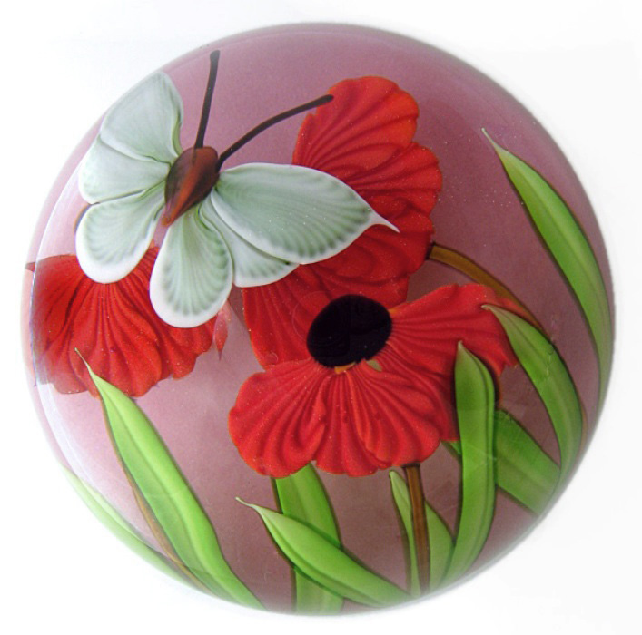 Farfalla Paperweight Ward Mayauel Roter Mohn und Schmetterling MW 3084