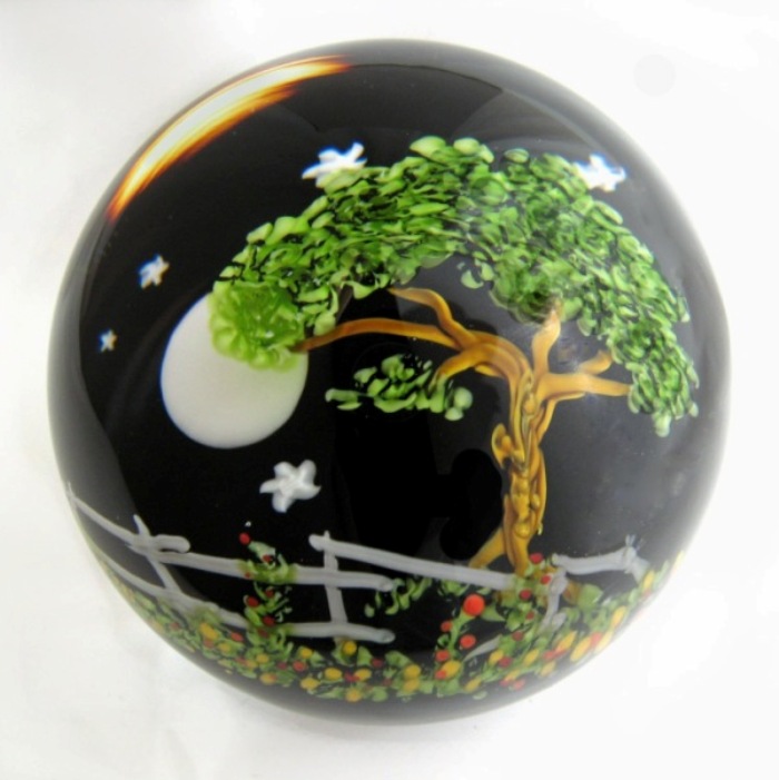 Farfalla Paperweight Ward Mayauel Vollmondnacht MW 3089