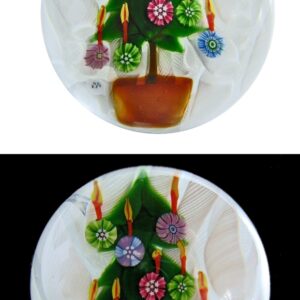 Farfalla Paperweight X mas A Dickensean Christmas Tree JD 012 1