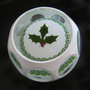 Farfalla Paperweight X mas Stechpalmenzweig Overlay Christmas PP 1978